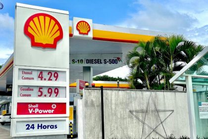 Postos de combustíveis da zona centro-sul em Manaus apresentam diminuição no preço da gasolina e etanol (Foto: Guilherme Nery/AM Atual)