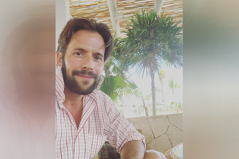Ator Christian Oliver morreu aos 51 anos em acidente aéreo (Foto: Instagram)