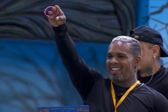Rodriguinho teve mais sorte e habilidade e se tornou líder no BBB 24 (Imagem: Globoplay)