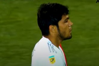 Robert Rojas é o segundo reforço do Vasco para 2024 (Imagem: YouTube/Reprodução)