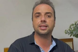 Manoel do Vitorinho decidiu acabar com festa de carnaval devido a brigas na cidade (Imagem: RecordTV/Reprodução/YouTube)