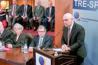 Alexandre de Moraes exaltou trabalho do TSE na luta pela democracia (Imagem: TRE-SP/YouTube)