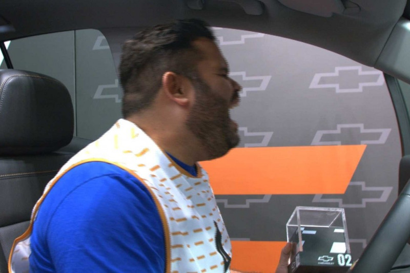 Michel venceu Prova do Anjo ao escolher chave que ligou carro (Imagem: Globoplay/Reprodução)