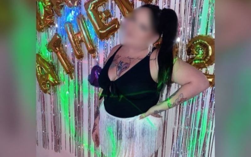  A jovem comemorava o aniversário quando a festa foi invadida por homens (Foto: Divulgação)