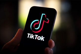 TikTok foi multado por entidade de fiscalização do mercado na Itália (Imagem: TikTok/Reprodução)