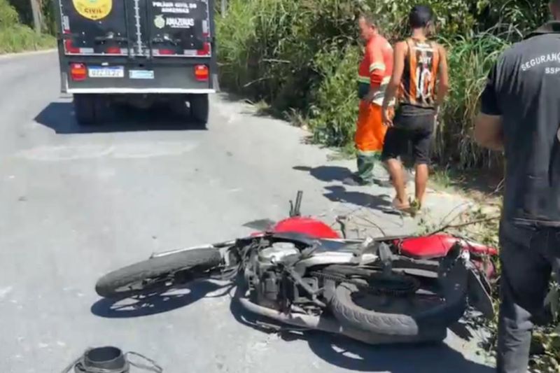 Com o impacto da queda o jovem morreu no local (Foto: Divulgação: Redes sociais) 