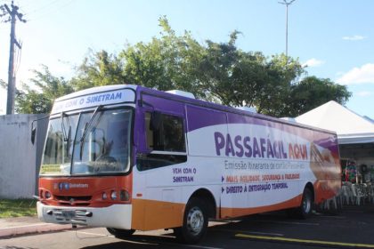 O õnibus intinerante com o serviço fica no local até sexta-feira (15) (Foto: Divulgação/Assessoria)