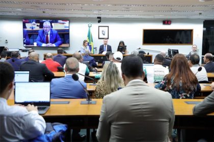 Em debate na Câmara, motoristas de aplicativo rejeitaram projeto do governo Lula (Foto: Mário Agra/Agência Câmara)