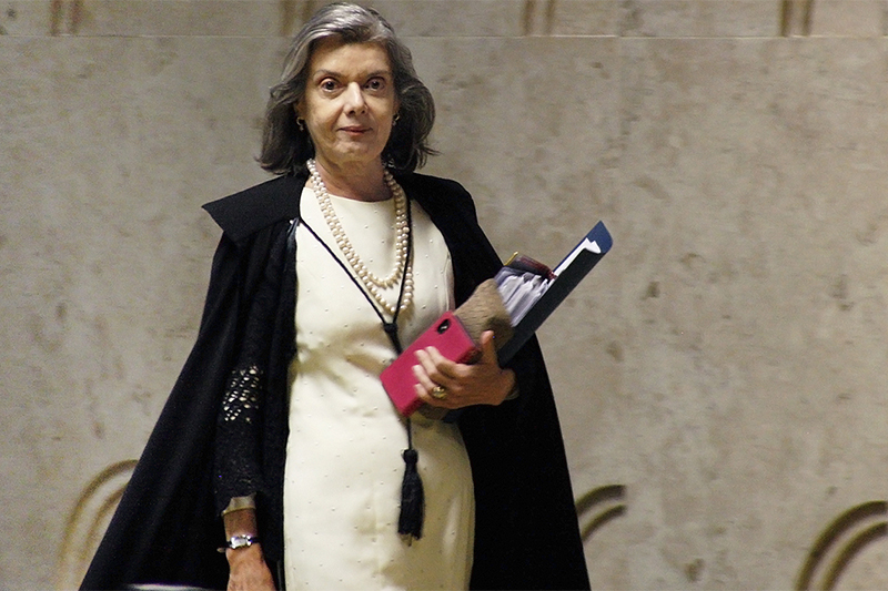 Cármen Lúcia foi exaltada por advogados na OAB (Foto: Rosinei Coutinho/STF)