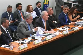 Ministro Ricardo Lewandowski foi sabatinado em comissão da Câmara (Imagem: TV Câmara)