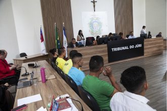 Réus ouviram sentença ao final do julgamento no Tribunal do Júri em Manaus (Foto: Raphael Alves/TJAM)