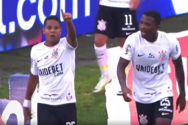 Wesley marcou dois gols na vitória do Corinthians sobre o Fluminense (Imagem: YouTube/Reprodução)