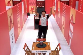 Lucas provou ter melhor memória e venceu Prova do Líder (Imagem: Globoplay/Reprodução)