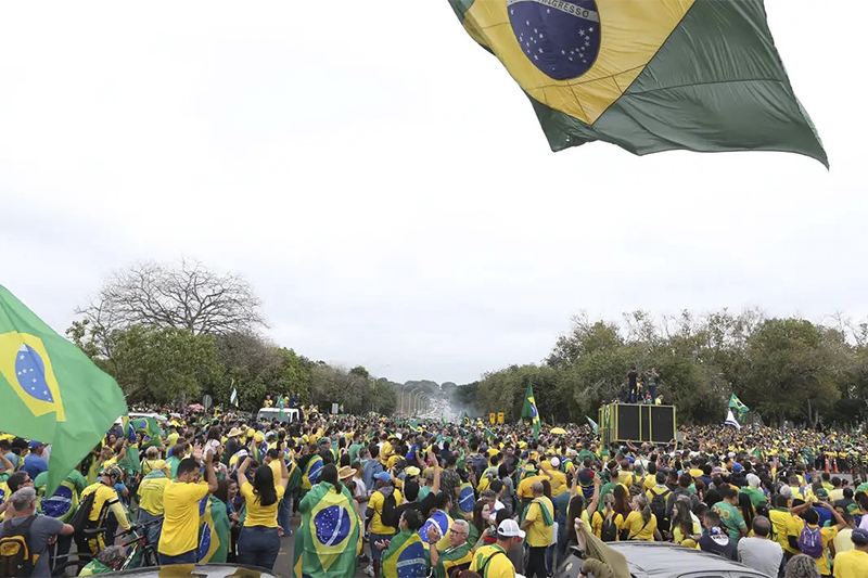 Ação de golpistas no 8/1 de 2023 em Brasília: condenações por ataques aos Três Poderes (Foto: Valter Campanato/ABr)