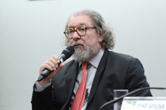 Advogado Antônio Carlos de Almeida Castro afirma que Lava Jato foi projeto de poder (Foto: Vinicius Loures/Agência Câmara)