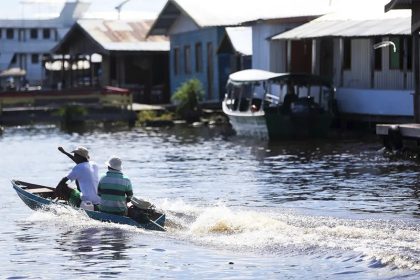 Hélices de motores de embarcações causam escalpelamento. Acidente é comum na Amazônia (Foto: Marcelo Camargo/ABr)