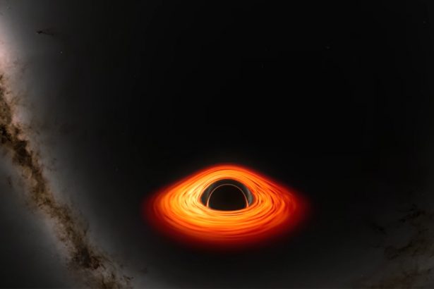 Massa do buraco negro captura até a luz em simulação da Nasa (Imagem: Nasa/YouTube/Reprodução)