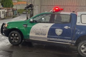 PM atendeu ocorrência e idoso foi preso pelo homicídio do filho (Foto: PMAM/Divulgação)