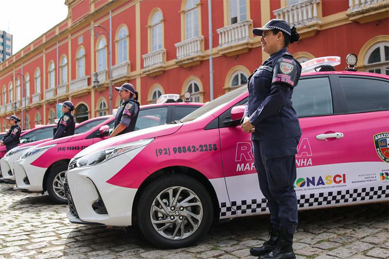 Novas viaturas da Ronda Maria da Penha são nas cores rosa e branco (Foto: Antônio Lima/Secom)