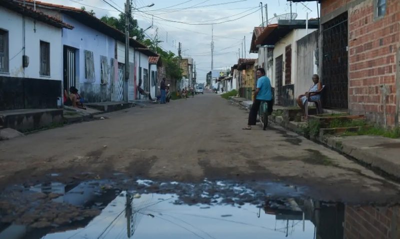 Pesquisa mostra inadequações em residências nas cidades do Brasil (Foto: Marcelo Casal Jr/Abr)