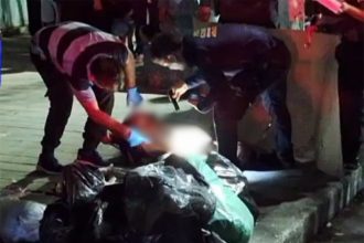 O corpo de Rubens Magalhães estava entre sacos de lixo (Foto: Reprodução/Redes sociais)