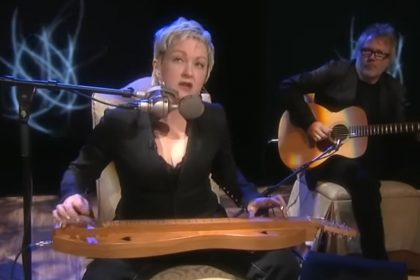 Cindy Lauper anuncia que se aposentará dos shows (Imagem: YouTube/Reprodução)