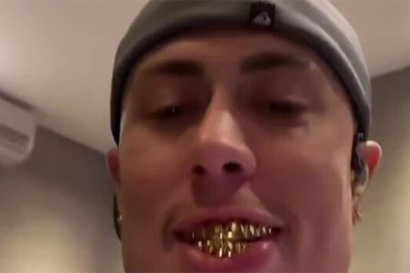 MC Daniel e a prótese dentária: dentes de ouro (Imagem: Instagram/Reprodução)