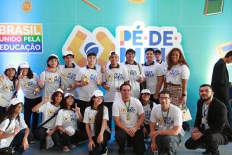 O programa Pé-de-Meia foi lançado no Amazonas em março (Foto: Luis Fortes /MEC)