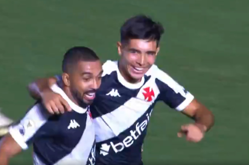 Sforza marcou, de falta, o gol da vitória do Vasco contra o Corinthians (Imagem: YouTube/Reprodução)