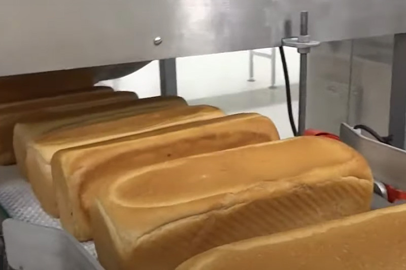 Fabricação de pão de forma: Abimapi contesta estudo da Proteste sobre teor alcoólico no alimento (Imagem: YouTube)