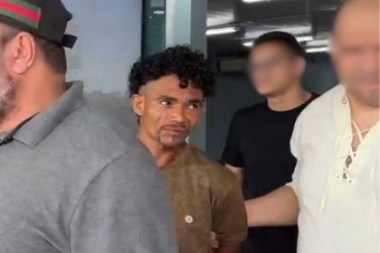 Reginaldo Pereira deixando a Delegacia Geral de Polícia Civil (Imagem: Divulgação/Facebook)