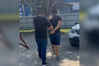 O homem foi preso em uma unidade hospitalar, localizado na zona Norte de Manaus (Foto: Divulgação/PC)