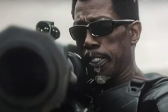 Ator Wesley Snipes em cena de Deadpool & Wolverine: recorde como Blade (Imagem: YouTube)