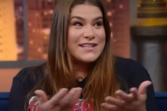 Atriz Priscila Fantin contou sobre separação e fim do casamento em entrevista a podcast (Imagem: SBT/YouTube/Reprodução)