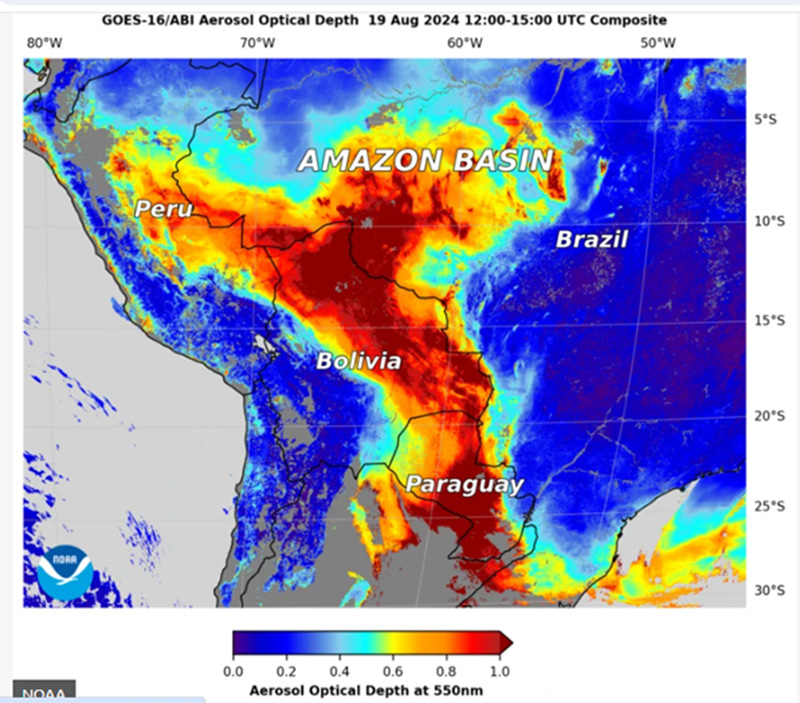 Imagem do satélite NOAA mostra mancha vermelha e laranja sobre o Amazonas (Imagem: NOAA/Reprodução)