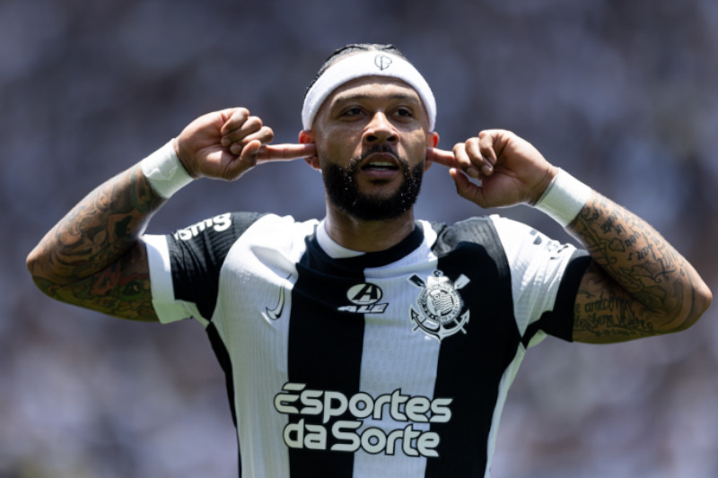 Memphis Depay marcou um dos gols da vitória do Corinthians (Foto: Rodrigo Coca/Agência Corinthians)