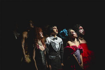 'Sebastião' conta história de sete drag queens na ditadura (Foto: Hamyle Nobre/Divulgação)