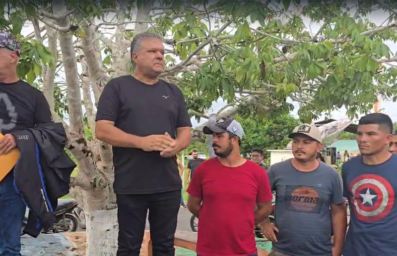Marcelo Rodrigues, pai do piloto Rodrigo Boer, fez agradecimento público a moradores de Mancioré (Imagem: WhatsApp/Reprodução)