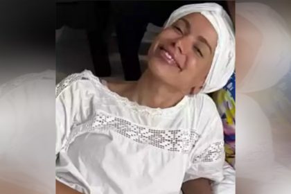 Anitta revelou perda de seguidores após fotos em candomblé (Imagem: Instagram/anitta/Reprodução)