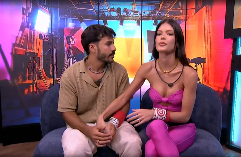 Mateus e Vitória Strada encaram o Paredão no BBB 25 nesta terça-feira (Imagem: Gshow/YouTube)