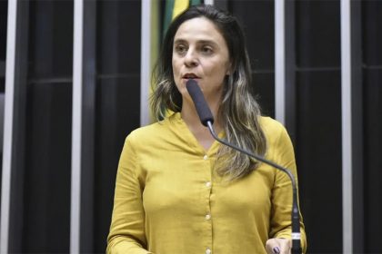 Deputada Fernanda Melchionna é autora do projeto de lei (Foto: Zeca Ribeiro/Agência Câmara)