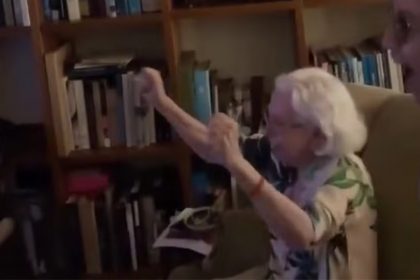 Fernanda Montenegro vibrou com vitória da filha Fernanda Torres no Globo de Ouro (Imagem: Instagram/Reprodução)