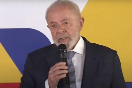Lula enquadrou ministros e afirmou que trabalhará não evitar autoritarismo (Imagem: TV Brasil/YouTube)