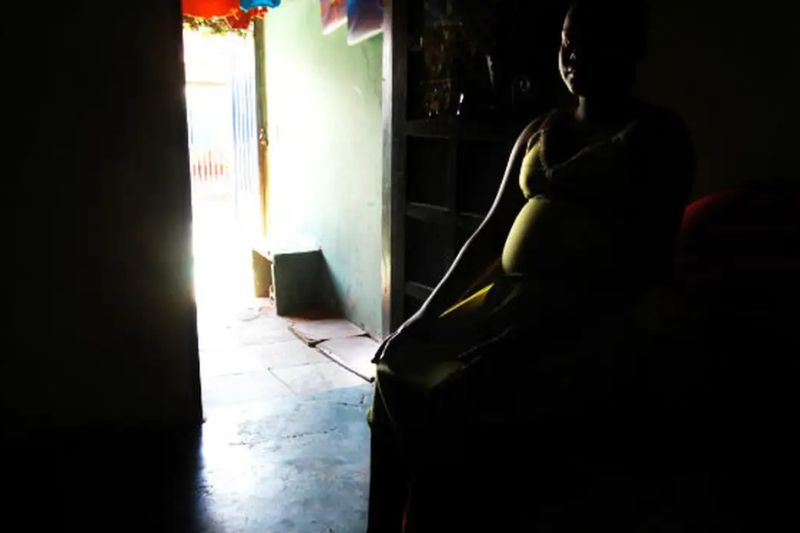 A informação sobre a interrupção da gestação deve ser fornecida à criança ou adolescente de forma compreensível (Marcello Casal Jr./ABr)
