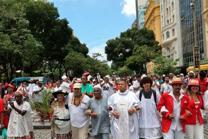Combate à intolerância religiosa