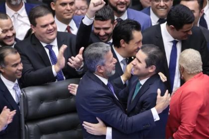 Arthur Lira e Hugo Motta, novo presidente da Câmara: negócios com pecuária (Foto: Bruno Spada/Agência Câmara)