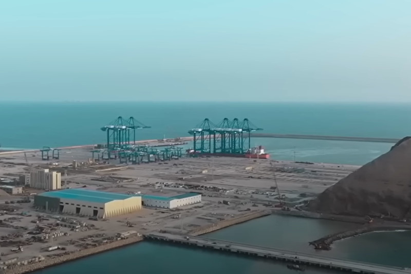 Porto de Chancay, no Peru: investimento chinês para dominar logística marítima (Imagem: Construction Time/YouTube/Reprodução)