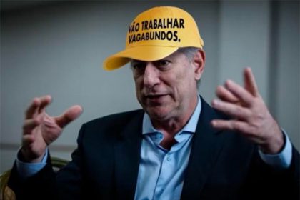 Ciro Gomes com o boné amarelo e a provocação para bolsonaristas e petistas (Imagem: Instagram/@cirogomes/Reprodução)