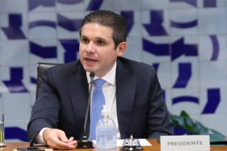 Hugo Motta proibiu uso de panfletos e cartazes nos plenários da Câmara (Foto: Marina Ramos/Agência Câmara)