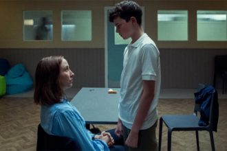 Atriz Erin Doherty e Owen Cooper em cena de Adolescência: tensão em tema real (Imagem: Netflix/Reprodução)